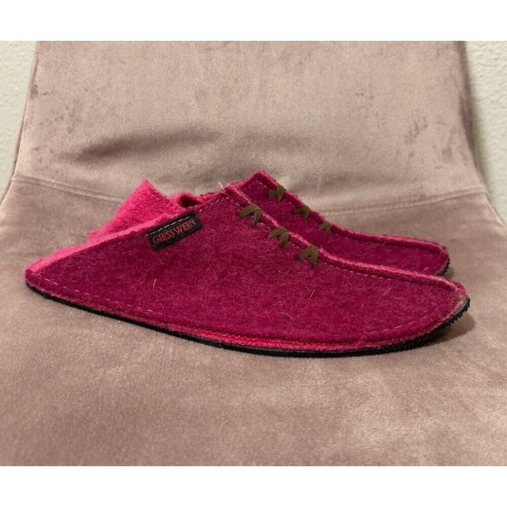 Giesswein Wool Felt Slippers Womens 39 Magenta Pink Slip On Point Toe Slip On